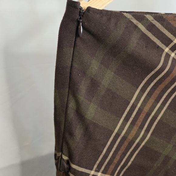 Vintage East 5th Plaid A-Line Skirt | Size 12 | Classic Fall Style - Picture 2 of 3
